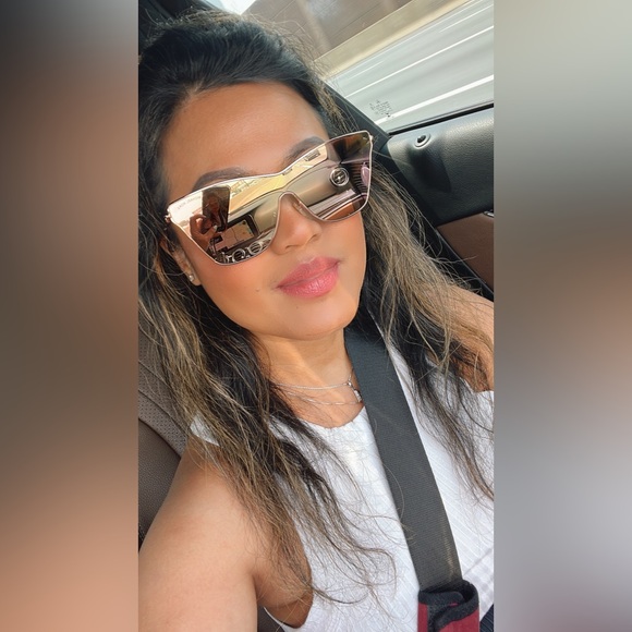 LIVE SHOW NOTIFICATION 🔔 YOU DON'T WANT TO MISS THISS 🙌 - Picture 2 of 10